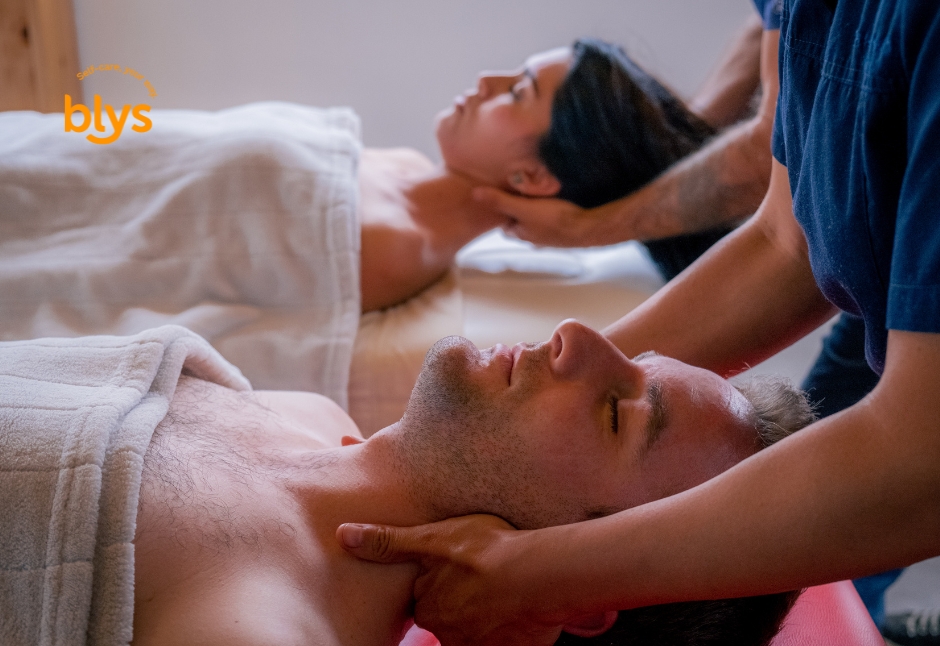 Feature Image Massage for Parents